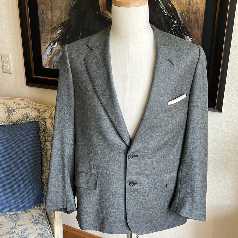 Like New Giliberto Gray 100% Wool Bespoke Blazer